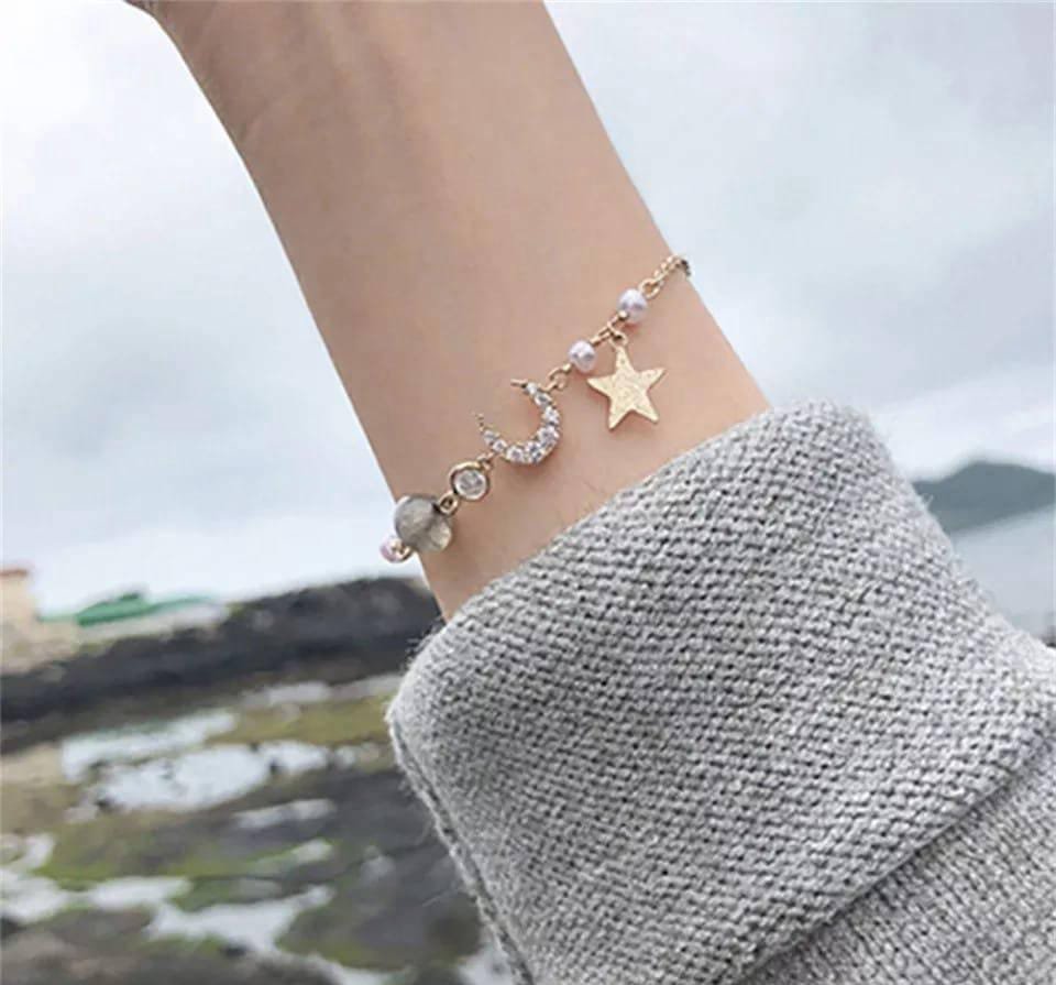 Elegant Star Moon Peart Bracelet In Grey